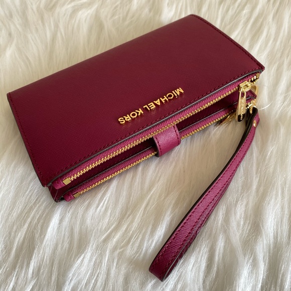 Michael Kors - Picture 7 of 8